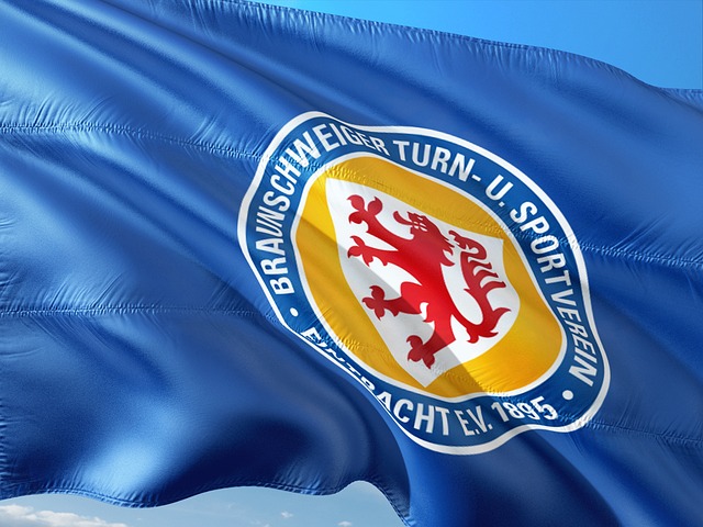 卡纳瓦罗：乌兹别克第一次参加世界杯没有压力，输赢都是好事