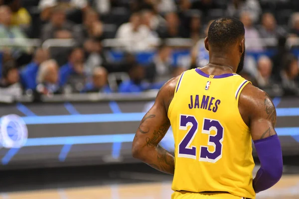 篮球火箭主力后卫被评为月最佳球员