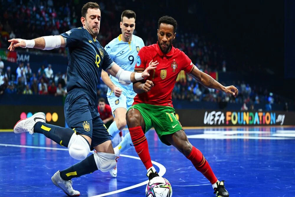 主动表态，重返NBA，快船终于揭开真相，MVP也难逃责任